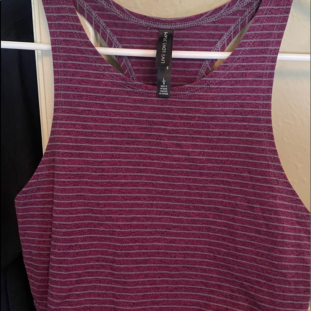 Cropped workout top